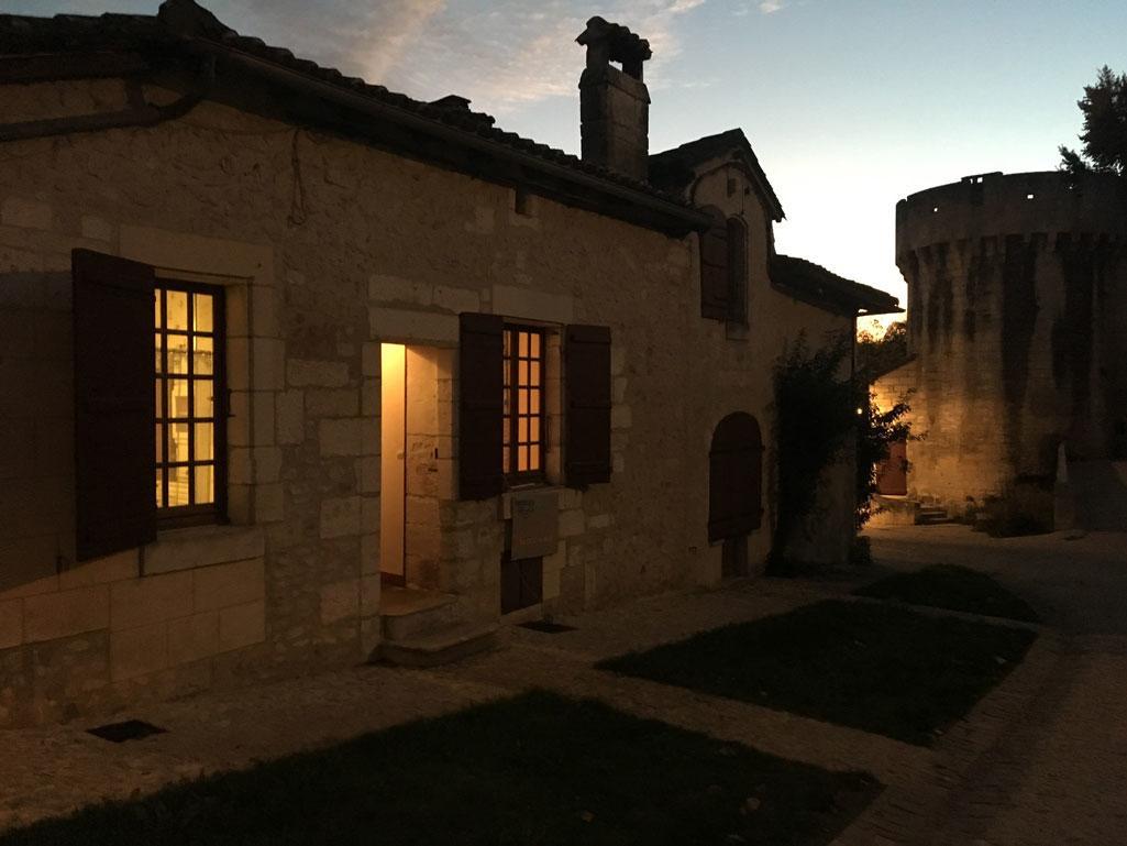 Au Pied Du Chateau Bourdeilles Exteriér fotografie